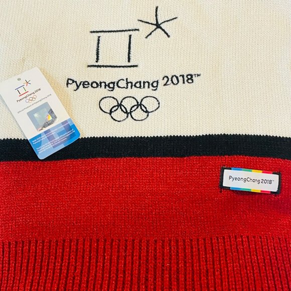 PyeongChang 2018 Official Red Olympic Winter Games Scarf Wordmark Jinyoung - Picture 10 of 12